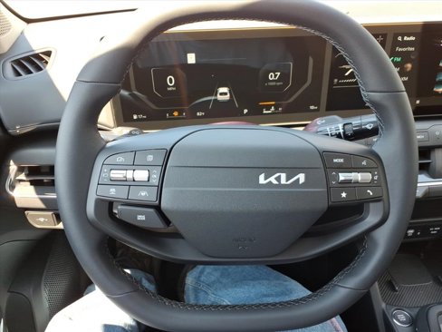 New 2025 Kia K4 EX image 21