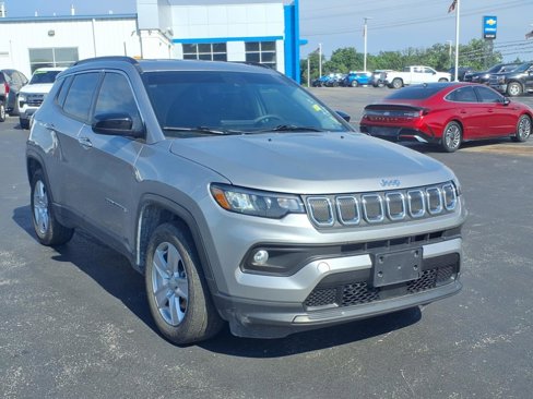 Used 2022 Jeep Compass Latitude image 25