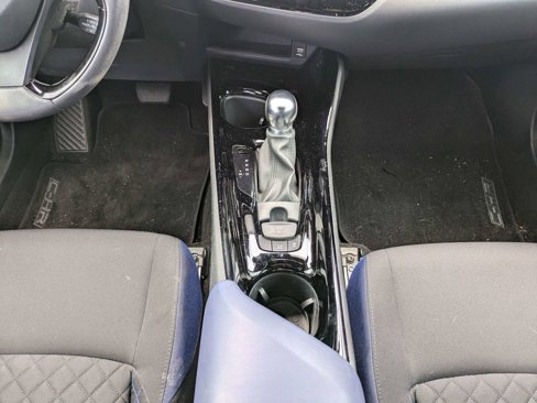 Used 2021 Toyota C-HR XLE image 19