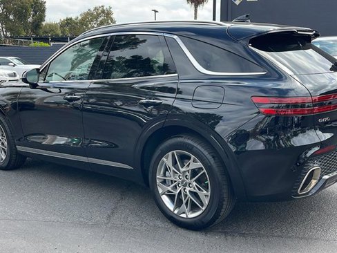 Used 2025 Genesis GV70 2.5T w/ Select Package image 11