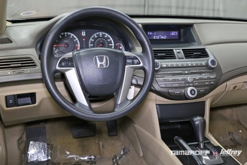 Used 2009 Honda Accord LX-P image 2