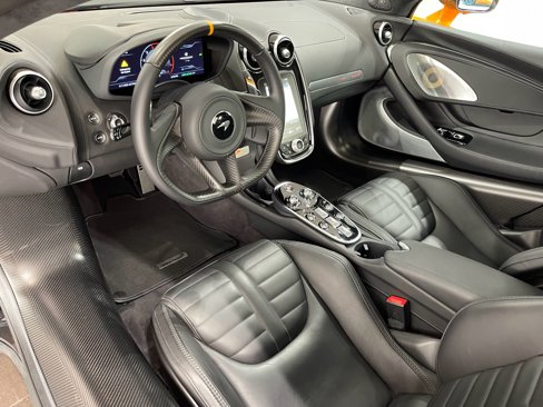 New 2025 McLaren GTS image 7