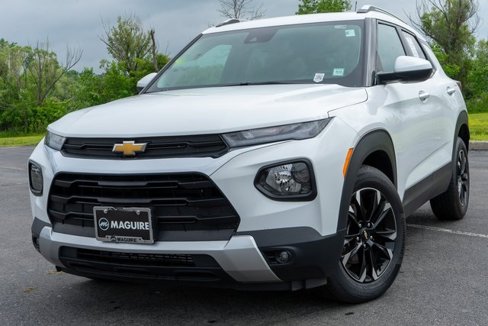 Used 2023 Chevrolet TrailBlazer LT image 1