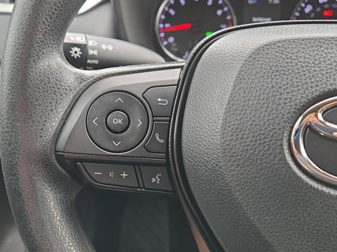 Used 2022 Toyota RAV4 XLE image 20