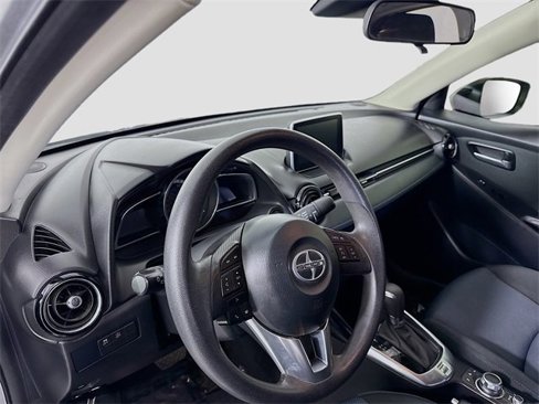 Used 2016 Scion iA image 9
