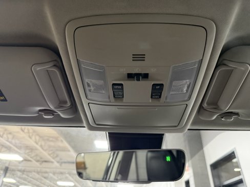 Used 2017 Toyota RAV4 Limited image 16