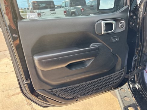 Used 2020 Jeep Wrangler Sport image 13
