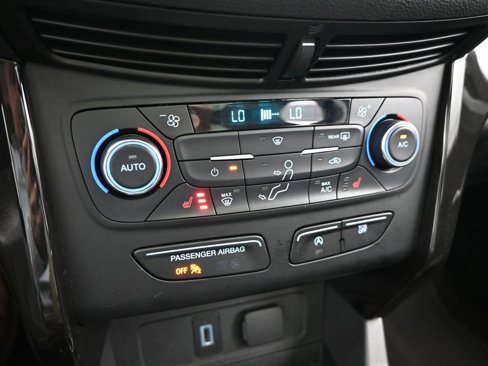 Used 2017 Ford Escape Titanium image 19