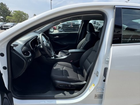Used 2023 Chevrolet Malibu LT w/ Driver Confidence Package image 14