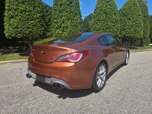 Used 2013 Hyundai Genesis 2.0T image 5