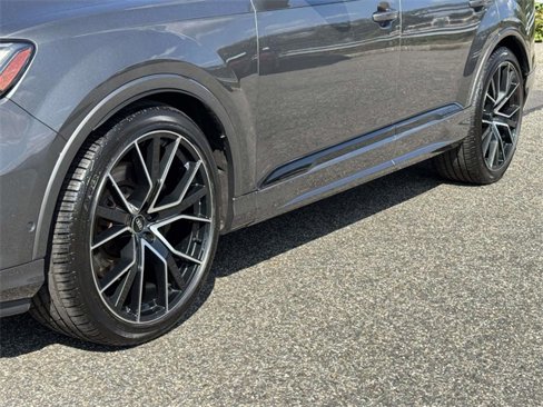 Used 2021 Audi Q7 3.0T Prestige image 12
