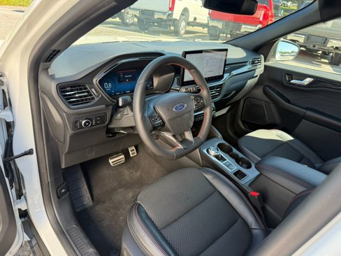 Certified 2023 Ford Escape ST-Line Elite image 9