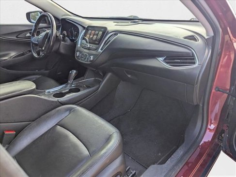 Used 2018 Chevrolet Malibu LT w/ Leather Package image 16