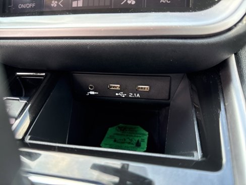 Used 2020 Subaru Outback Limited XT image 25