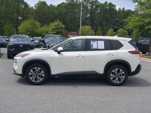Used 2023 Nissan Rogue SV image 7