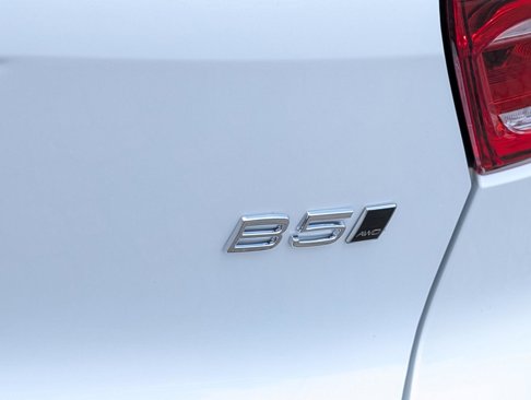 New 2026 Volvo XC40 B5 Plus w/ Protection Package Premier image 9