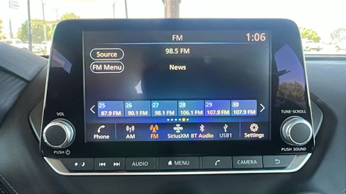 Used 2023 Nissan Sentra SV image 24