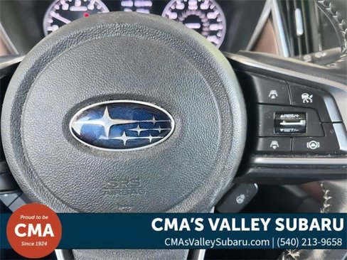 Used 2022 Chevrolet Traverse LT image 24