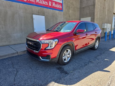 Used 2022 GMC Terrain SLE image 3