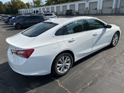 Used 2020 Chevrolet Malibu LT image 4