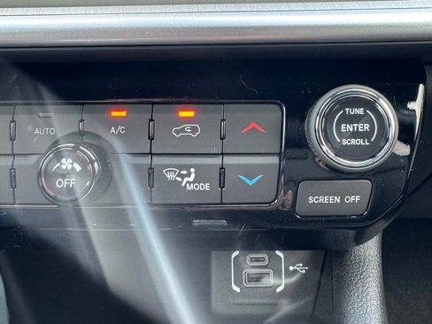 New 2025 Jeep Compass Limited image 21