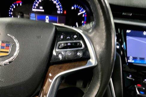 Used 2015 Cadillac XTS Luxury image 24