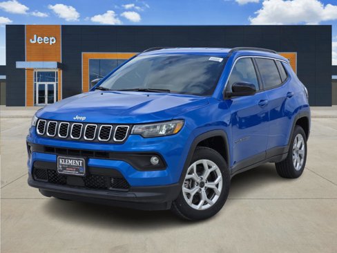 New 2025 Jeep Compass Latitude image 1