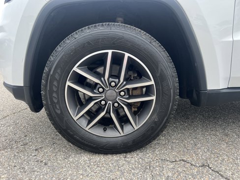 Used 2019 Jeep Grand Cherokee Limited image 9