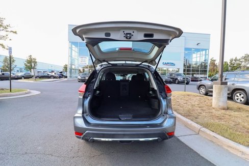 Used 2020 Nissan Rogue S image 43