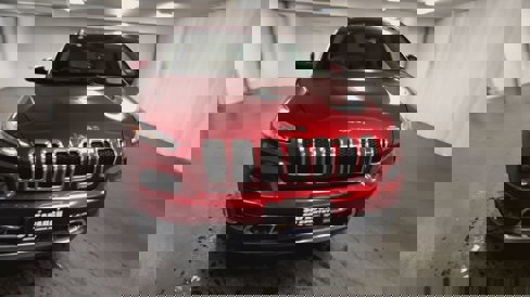 Used 2016 Jeep Cherokee Limited image 39
