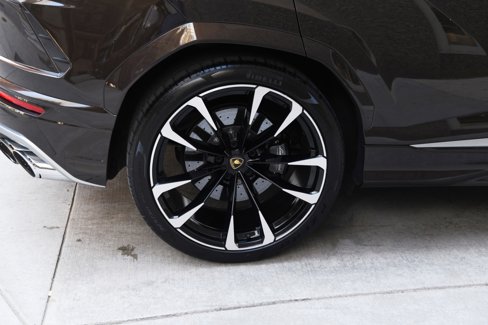 Used 2021 Lamborghini Urus image 27