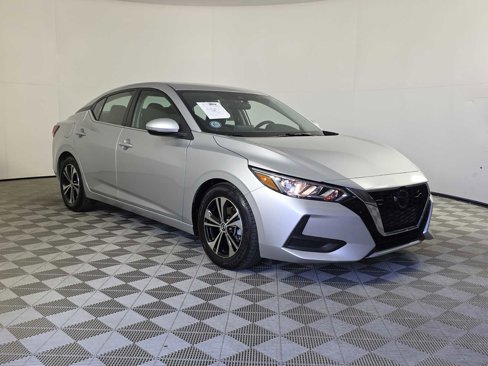 Used 2023 Nissan Sentra SV image 2