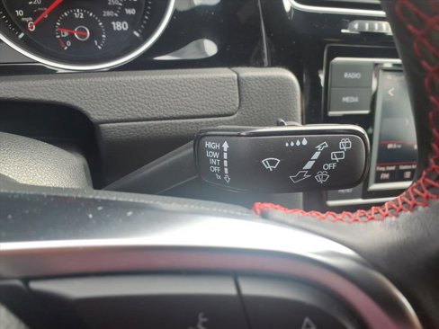 Used 2020 Volkswagen GTI S image 24