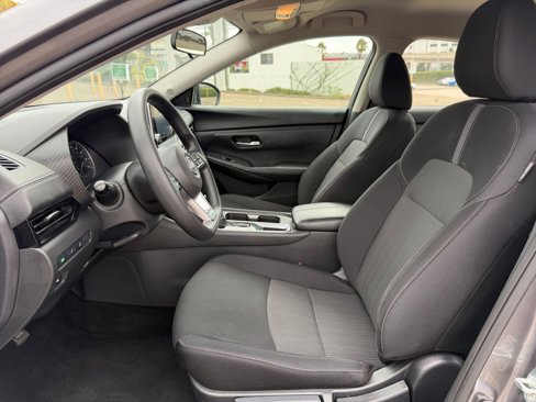 Used 2024 Nissan Sentra SV image 24
