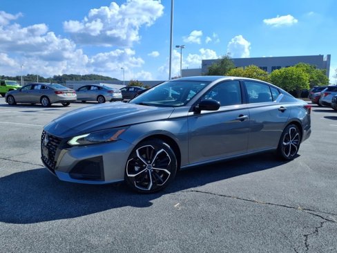 Used 2023 Nissan Altima 2.5 SR image 2