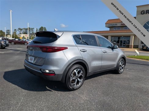 Used 2022 Kia Sportage LX image 3