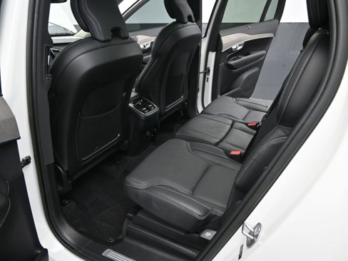 Certified 2023 Volvo XC90 B6 Ultimate image 27