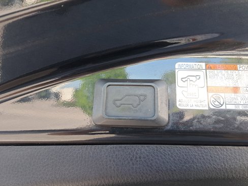 Used 2016 Toyota RAV4 Limited image 7