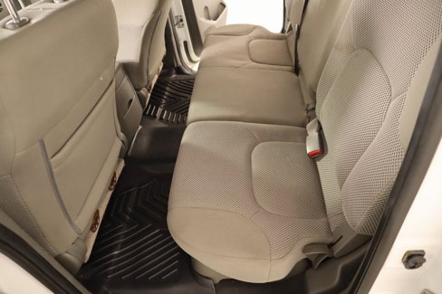 Used 2019 Nissan Frontier SV image 12