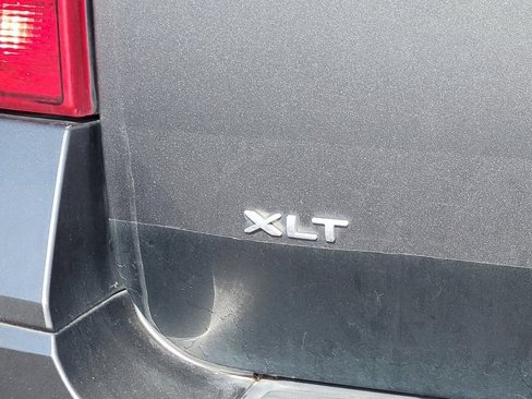 Used 2015 Ford Expedition XLT image 15