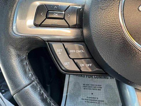 Used 2015 Ford Mustang Coupe image 27