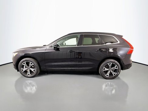 Used 2022 Volvo XC60 B5 Momentum image 4