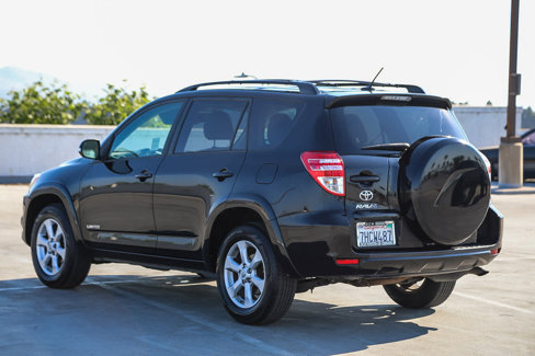 Used 2011 Toyota RAV4 Limited image 6