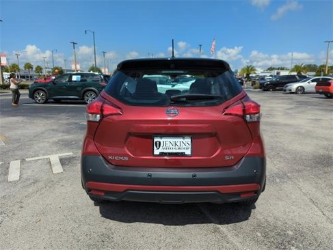 Certified 2020 Nissan Kicks SR image 6