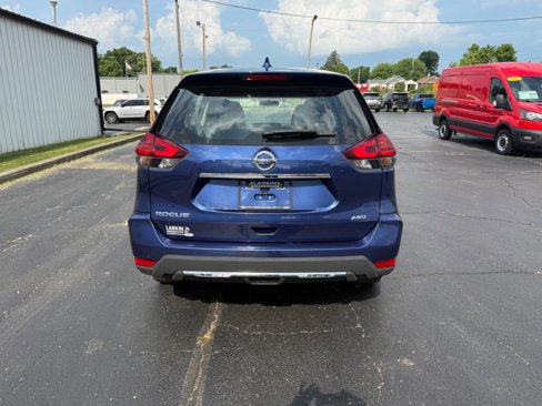 Used 2018 Nissan Rogue S image 4