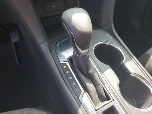 Used 2022 Chevrolet Equinox LT w/ LPO, Cargo Package image 25