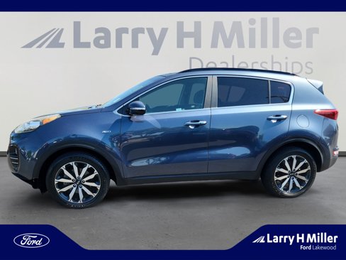 Used 2018 Kia Sportage EX w/ EX Premium Package image 2