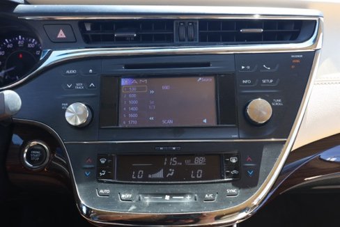 Used 2013 Toyota Avalon XLE image 29