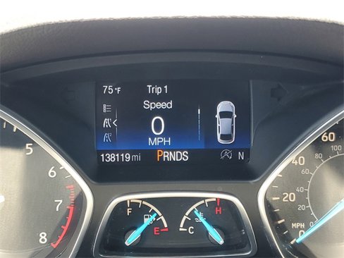 Used 2017 Ford Escape Titanium image 19
