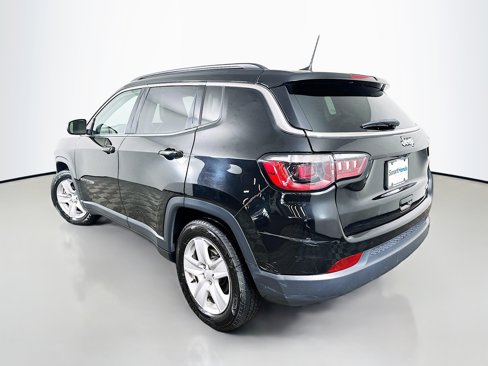 Used 2022 Jeep Compass Latitude image 5